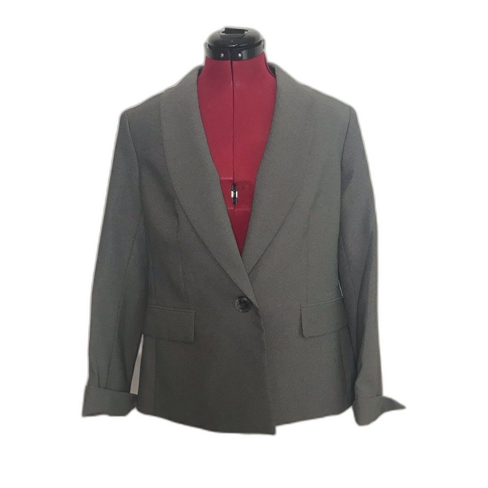 NWT Le Suit Blazer Women's Size 10 Grey Essential Long Sleeve One-Button